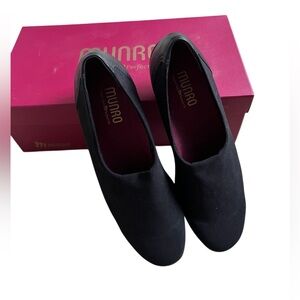 Munro Women's Black Fabric Comfort Traveler Shoes Shock Absorbing